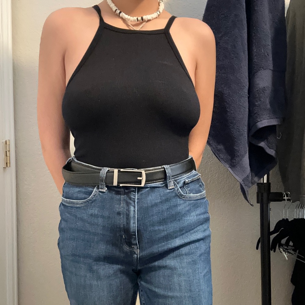 Black one piece halter tank top✨